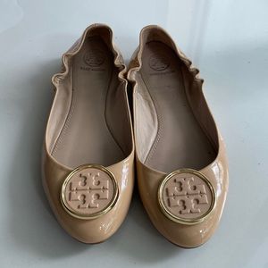 Tory Burch Nude Flats with Gold Accent Womens Sz 8.5 Fits 8